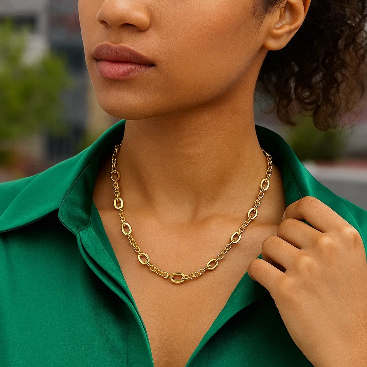 14K Yellow Gold Five and One Oval Link Chain Necklace