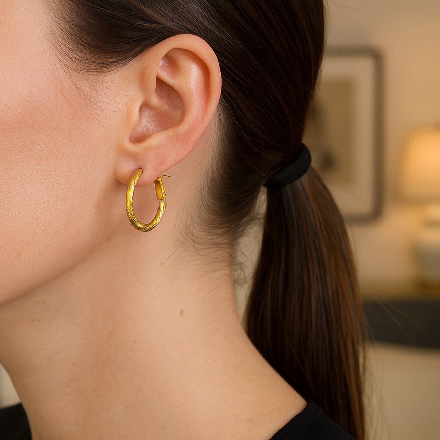 14k Yellow Gold Petite Twisted Round Hoop Earrings(3x20mm)