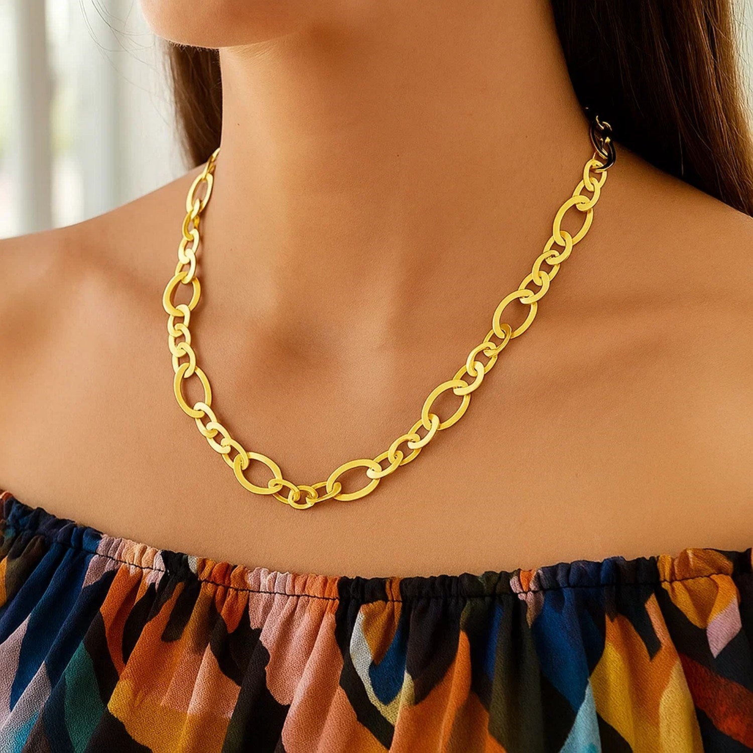 Large Flat Oval Link Necklace in 14K Yellow Gold (7.90 mm)