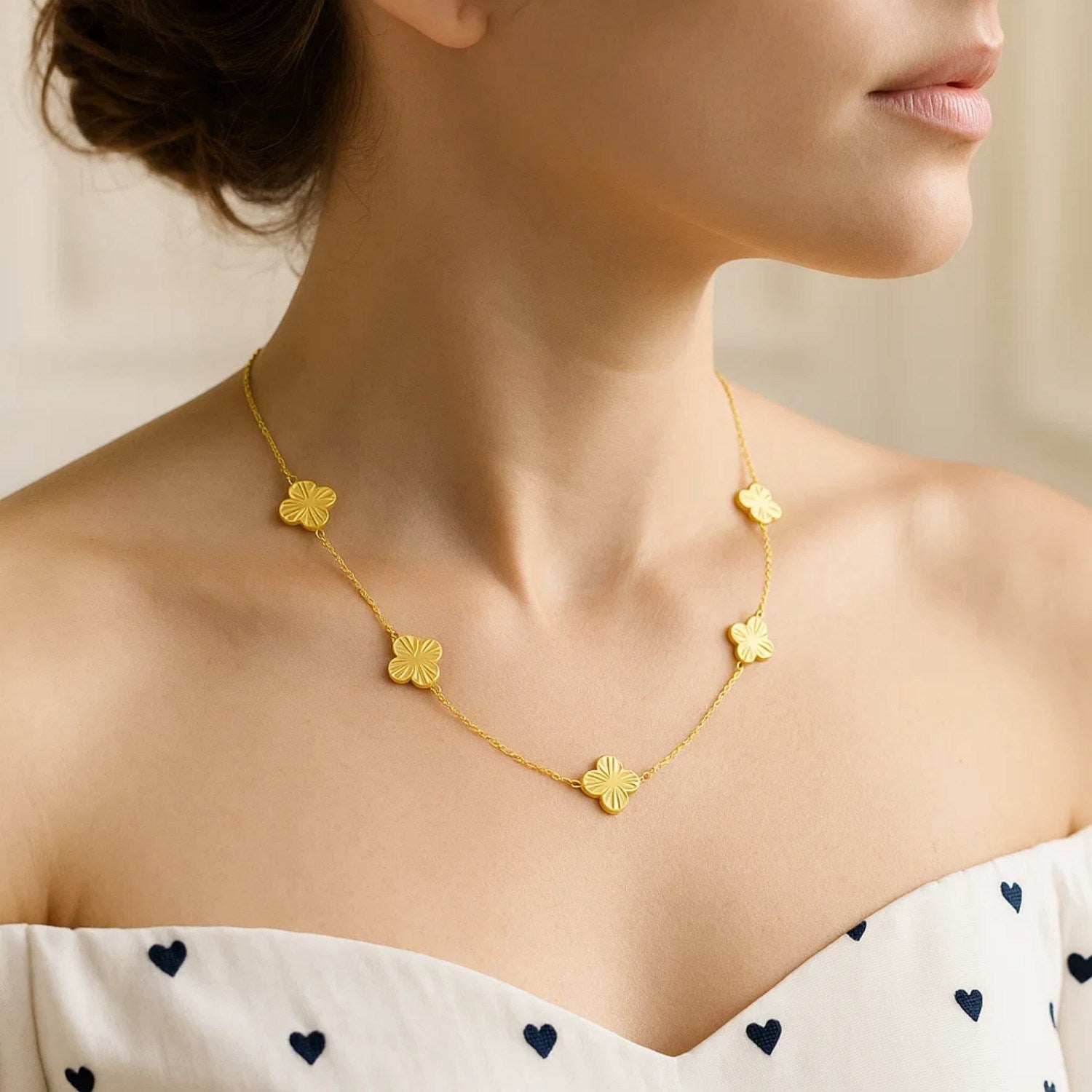 14K Yellow Gold Clover Necklace